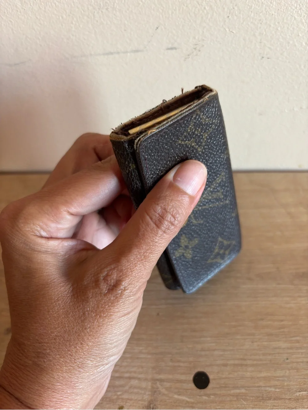 Authentic Louis Vuitton monogram key holder